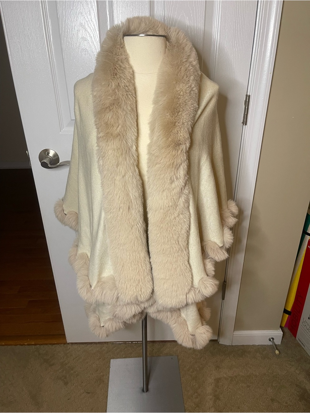 Cream Faux Fur Trim Wrap Capelet